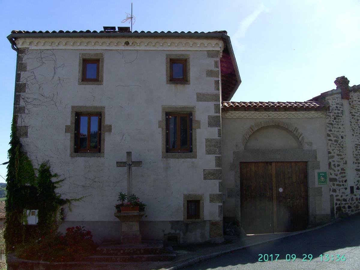 Bed and Breakfast La Fontaine Saint-Georges-en-Couzan Zewnętrze zdjęcie