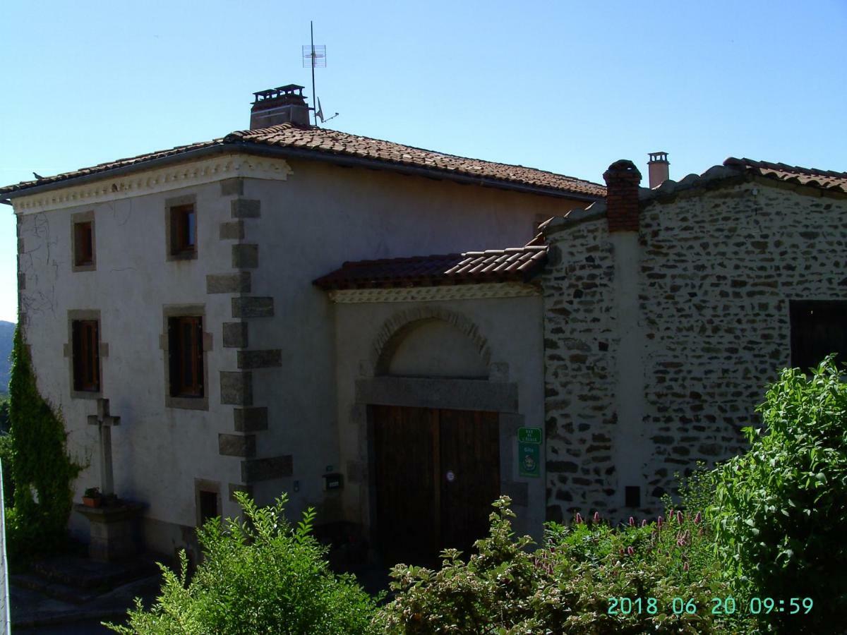 Bed and Breakfast La Fontaine Saint-Georges-en-Couzan Zewnętrze zdjęcie